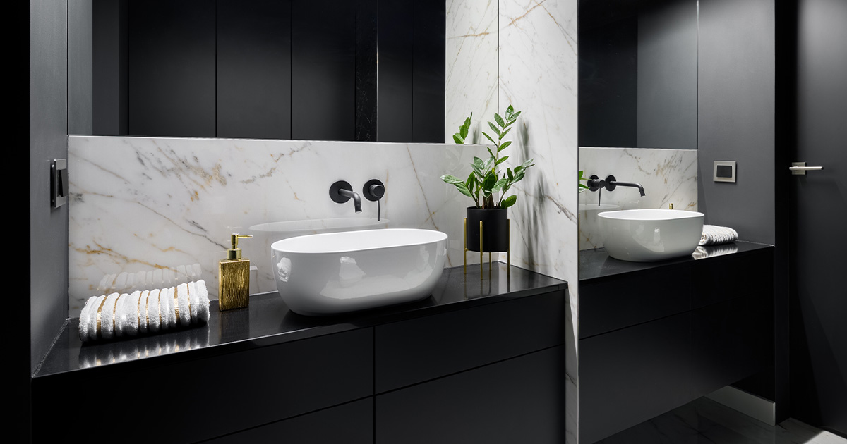 Matte black fittings 2020 bathroom trends