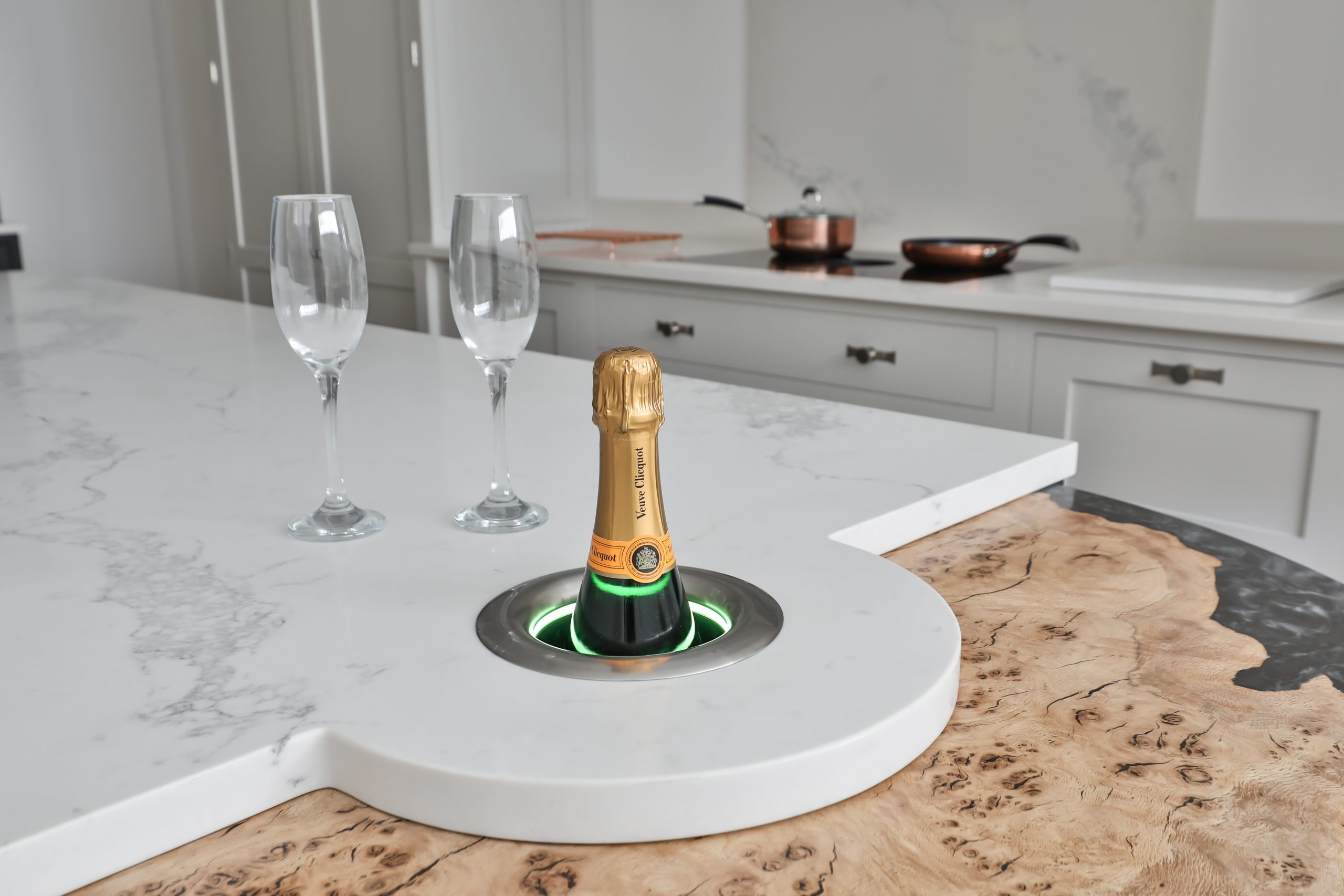 Kaelo - Integrated in kitchen island